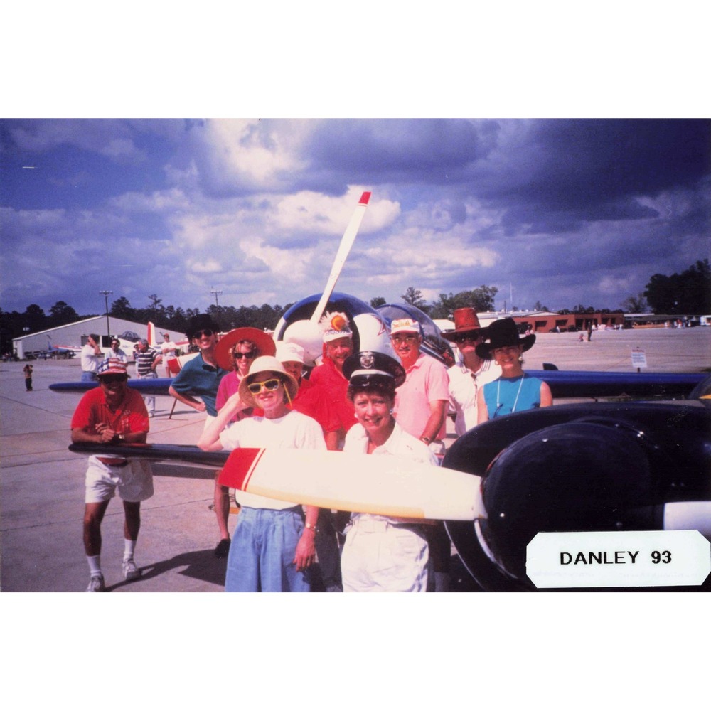 1993 Aviation Group Color Photograph Kodak Royal Paper Airfield - Picture 1 of 2